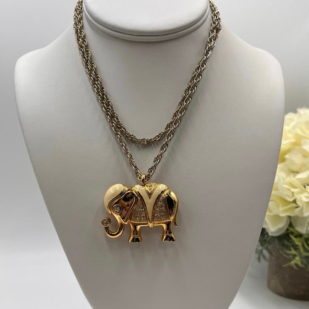 Kenneth Jay Lane KJL Vintage Avon Elephant Enamel‎ Trunk Up Lucky Brooch Pendant